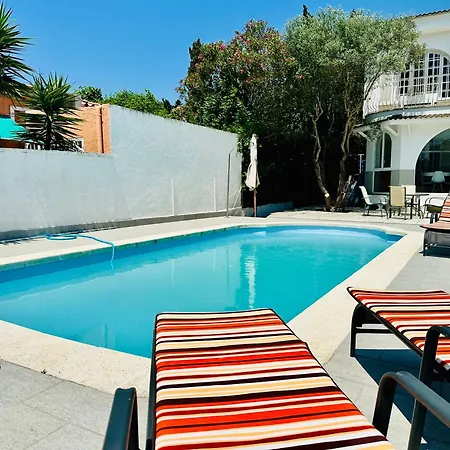 Villa Global Immo 8010 Montclar *